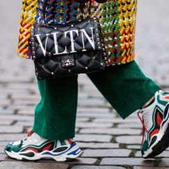 تأثیر طراحی و رنگ کتانی بر استایل فردی