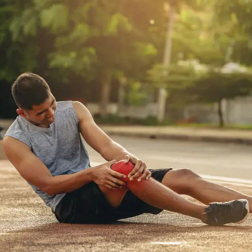 ۱۰ مشکل رایج در انتخاب کتونی که به زانو و مچ پا آسیب میزند