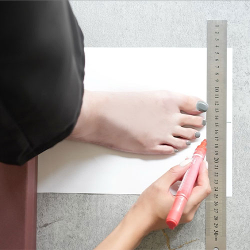 گام به گام اندازهگیری سایز پا برای خرید کتونی اصل